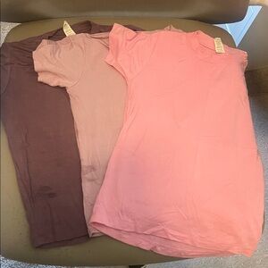 Set of Three Short Sleeve Kate Quinn Bamboo T-Shirts - Play Condition